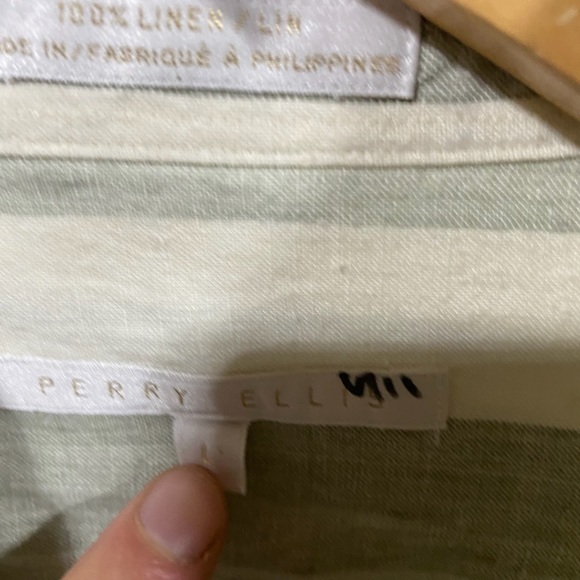 Perry Ellis button down linen shirt - Picture 5 of 7